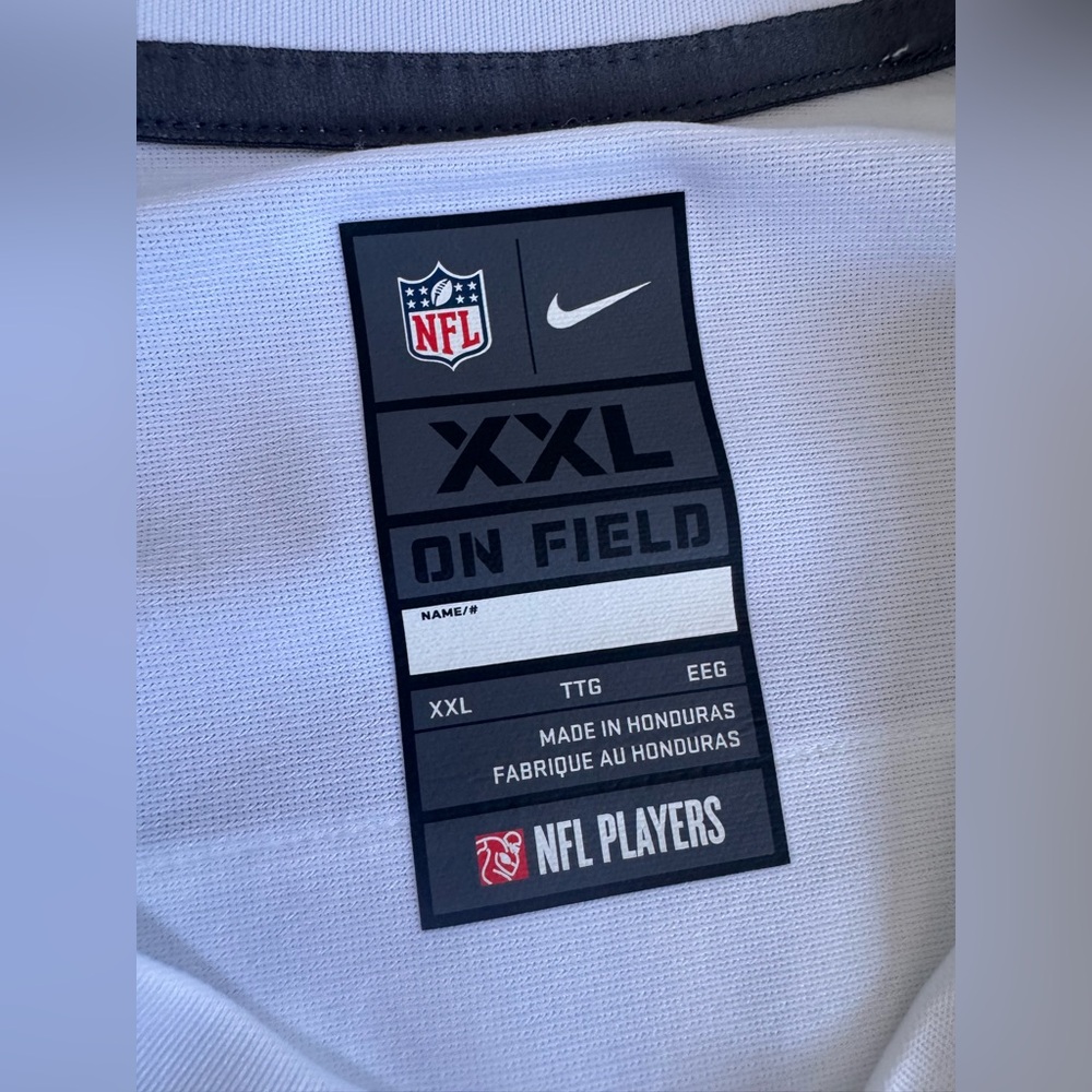 Saquon Barkley New York Giants Football Jersey - Like New - Picture 4 of 7